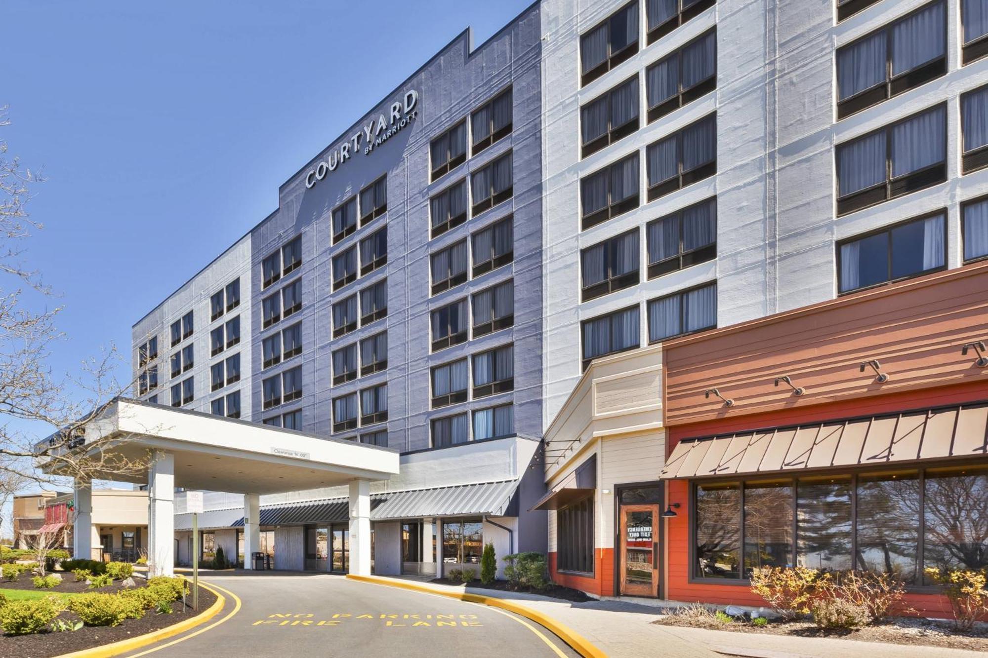 Отель Courtyard By Marriott Secaucus Meadowlands Экстерьер фото